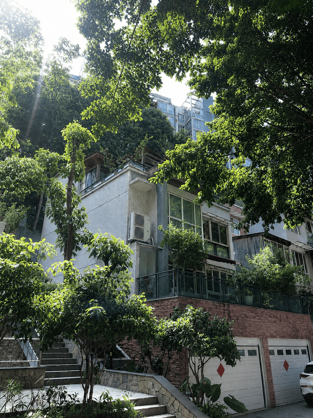 厦门岛居岁月从容升级：小小岛老别墅加装蒂升悦行款电梯